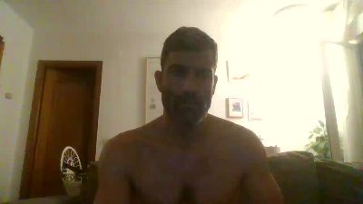 hotreds — вебкам-модель онлайн на cam4