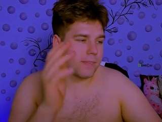 michael-strong — Camsoda stream photo (Mar 2026)