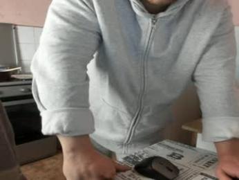 doriancretu95 — вебкам-модель онлайн на chaturbate