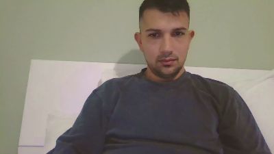 Milan322 — Cam4 stream photo (Apr 2026)