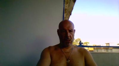 UltimoNa — вебкам-модель онлайн на cam4