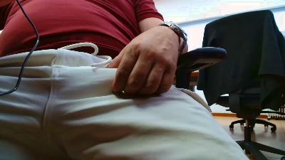 Houseman — вебкам-модель онлайн на cam4