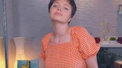 MaeBudlong — Cam4 stream photo (Jun 2025)