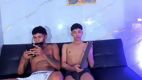 Kleyn_black — вебкам-модель онлайн на stripchat