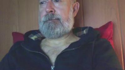 Jarpo — вебкам-модель онлайн на cam4