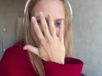neelyschwartzenbur — вебкам-модель онлайн на chaturbate
