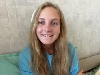 neelyschwartzenbur — Chaturbate stream photo (Sep 2026)