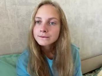 neelyschwartzenbur — Chaturbate stream photo (Sep 2026)