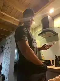 axel_black03 — вебкам-модель онлайн на stripchat
