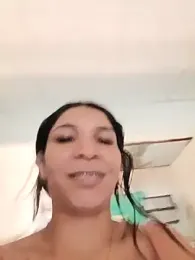 chikivivi- — Stripchat stream photo (Apr 2026)