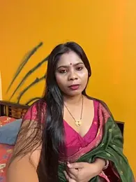 RedQQueen — Stripchat stream photo (Mar 2026)