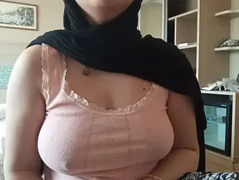 gizzz34 — Stripchat stream photo (Sep 2026)