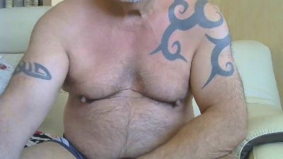 artilleur5 — вебкам-модель онлайн на cam4