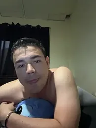 Samuel_Mill4 — вебкам-модель онлайн на stripchat