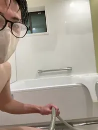 h_toma — вебкам-модель онлайн на stripchat
