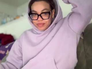 zahrabliss — Camsoda stream photo (Mar 2026)