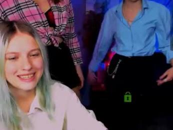 gloria_bubble — Chaturbate stream photo (Nov 2025)