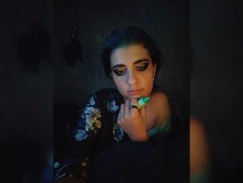 UntouchableSquirtWitch — Bongacams stream photo (Aug 2026)