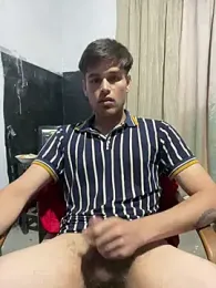 Alexis05A — Stripchat stream photo (Jun 2025)