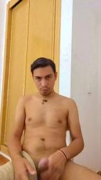 Xavi9393 — вебкам-модель онлайн на cam4