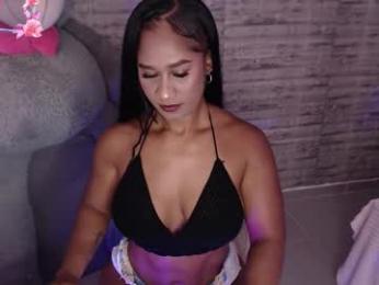 tinna__hottie — Chaturbate stream photo (Mar 2026)