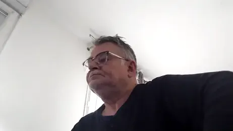 oura — Stripchat stream photo (Apr 2026)