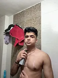 Yashhhh_69 — Stripchat stream photo (Aug 2026)