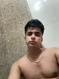 Yashhhh_69 — Stripchat stream photo (Aug 2026)
