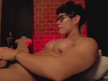 grayandrews — Chaturbate stream photo (Jul 2026)