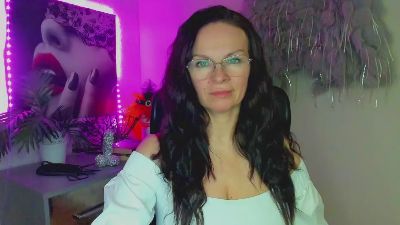Helen_Wild — Cam4 stream photo (Feb 2026)