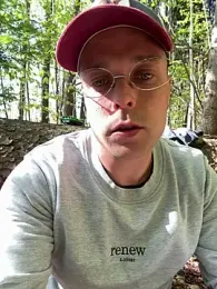 Buroo97 — вебкам-модель онлайн на stripchat