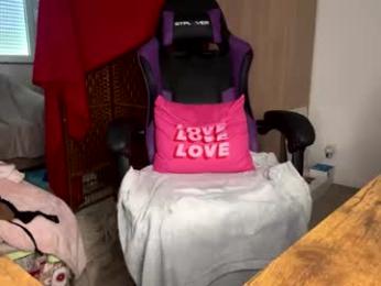 caliiie_of — Chaturbate stream photo (Apr 2026)