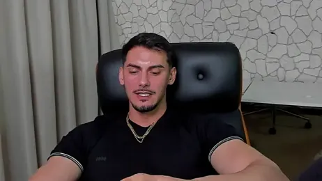 ClintMasters — вебкам-модель онлайн на stripchat