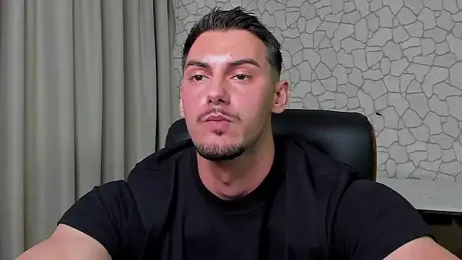 ClintMasters — вебкам-модель онлайн на stripchat