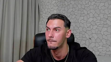 ClintMasters — вебкам-модель онлайн на stripchat