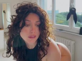 cleopatra_sinns — вебкам-модель онлайн на chaturbate