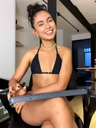 AnaRoxane_ — Stripchat stream photo (Jan 2024)