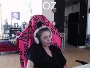 tinykylie — Chaturbate stream photo (Mar 2023)