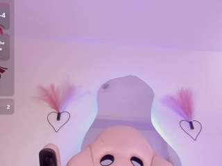 mia-royal — вебкам-модель онлайн на camsoda