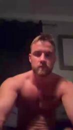 derek_campus — Cam4 stream photo (Apr 2026)