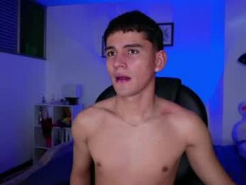 estebanperez_ — вебкам-модель онлайн на chaturbate