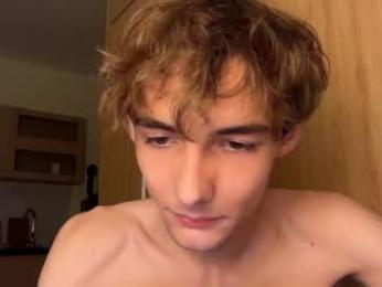 witnessboy — вебкам-модель онлайн на chaturbate