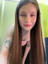 KnockKnock- — Stripchat stream photo (Apr 2026)