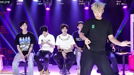 AOA-MIC — stripchat