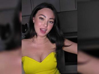 Brunetkaaaa — вебкам-модель онлайн на bongacams