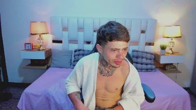 Zeus_damian21 — Cam4 profile photo