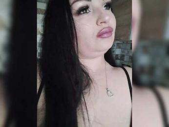SilverCrystal — вебкам-модель онлайн на bongacams