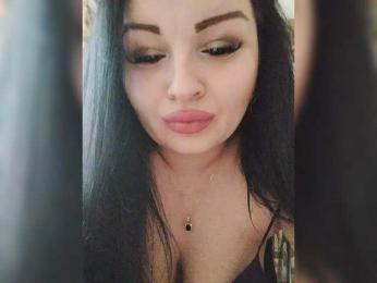 SilverCrystal — вебкам-модель онлайн на bongacams