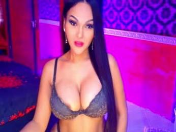 queen_lily — Chaturbate stream photo (Mar 2026)