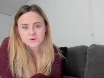 tigoldbitties11 — Chaturbate stream photo (Aug 2026)